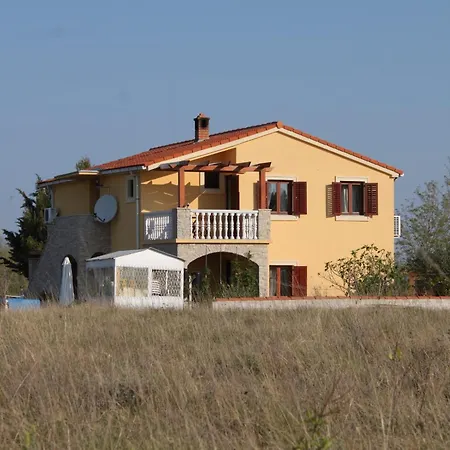 Apartment With A Swimming Pool Sabunike, Zadar - 6110 Privlaka (Zadar)